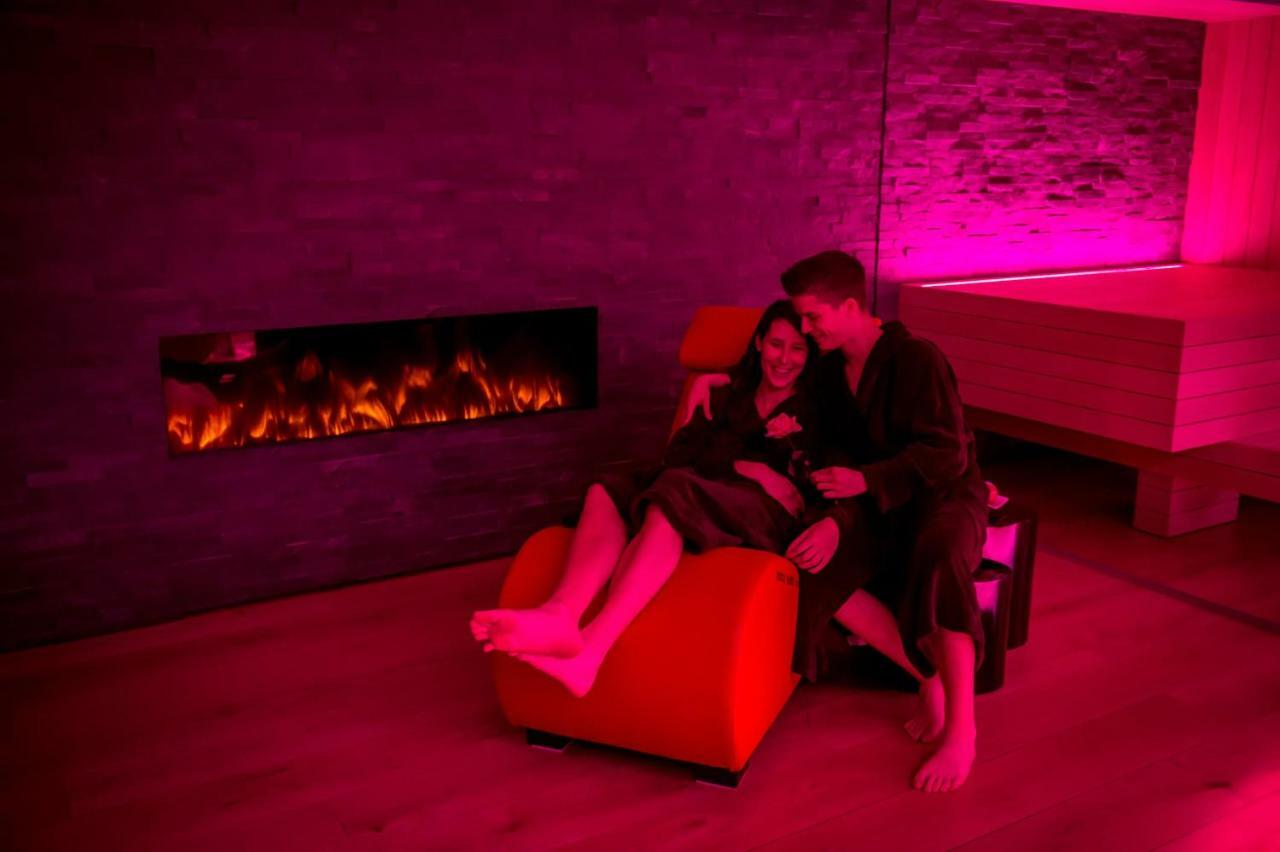 Апартаменты Exclusieve Prive Wellness Penthouse Skynooz Антверпен Экстерьер фото